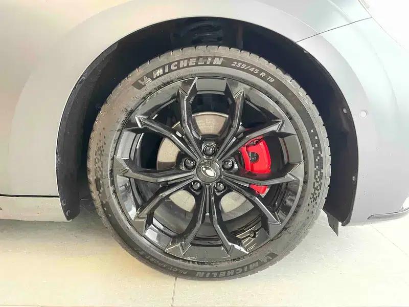 ORA Lightning Cat 2022 555km Premium Edition — миниатюра 8