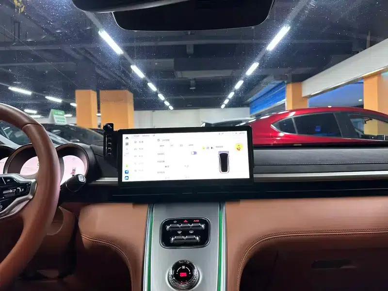 ORA Lightning Cat 2022 555km Premium Edition — миниатюра 12