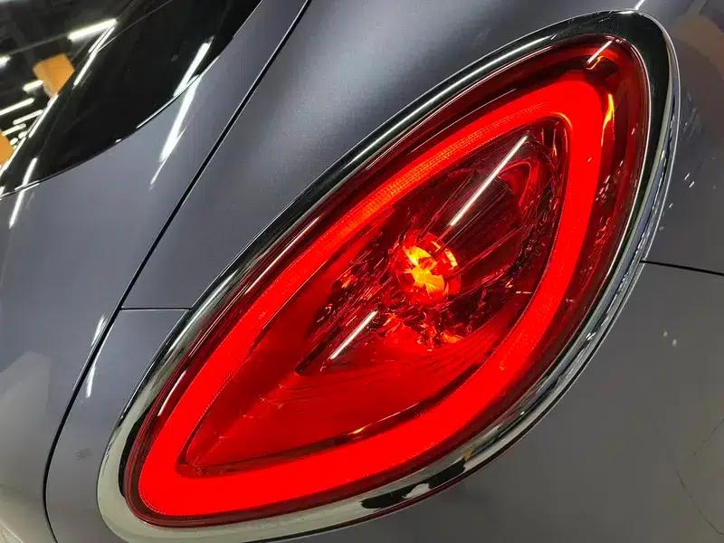 ORA Lightning Cat 2022 555km Premium Edition — миниатюра 8