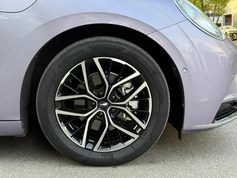 ORA Lightning Cat 2022 555km Premium Edition — миниатюра 7