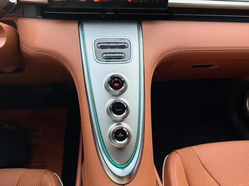 ORA Lightning Cat 2022 555km Premium Edition — миниатюра 10
