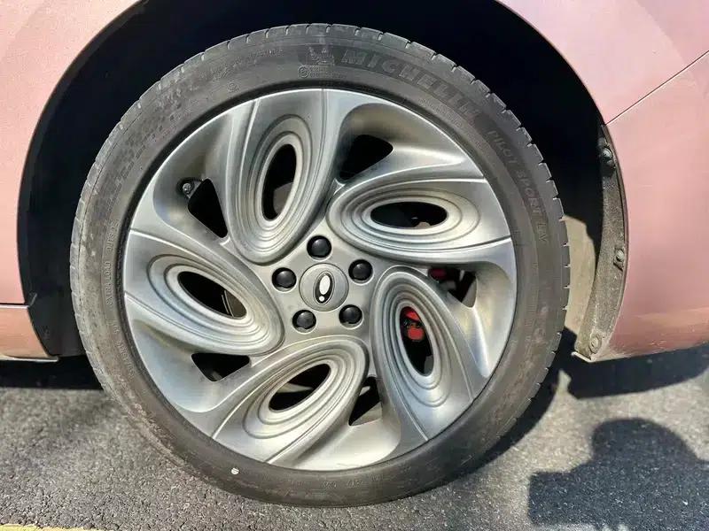 ORA Lightning Cat 2022 600km AWD High Performance Edition — миниатюра 8