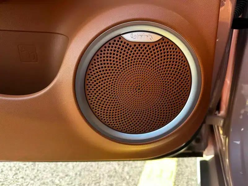 ORA Lightning Cat 2022 600km AWD High Performance Edition — миниатюра 10