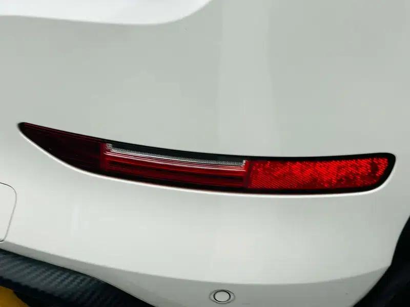 ORA Good Cat GT 2024 Magnolia Edition 401km Premium Model 135kW — миниатюра 12