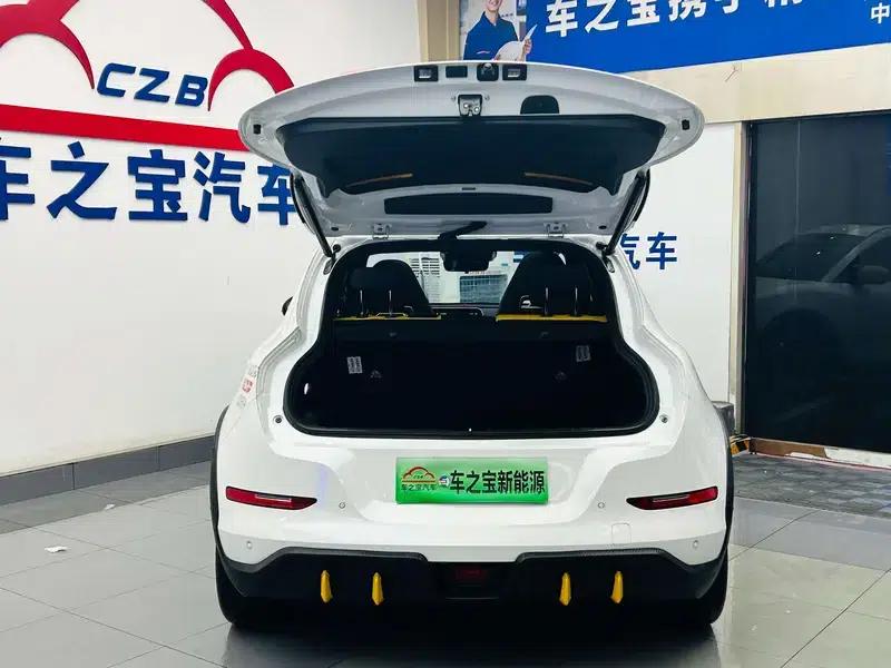 ORA Good Cat GT 2024 Magnolia Edition 401km Premium Model 135kW — миниатюра 14
