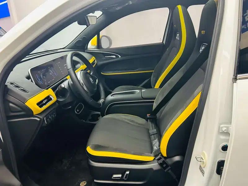 ORA Good Cat GT 2024 Magnolia Edition 401km Premium Model 135kW — миниатюра 21