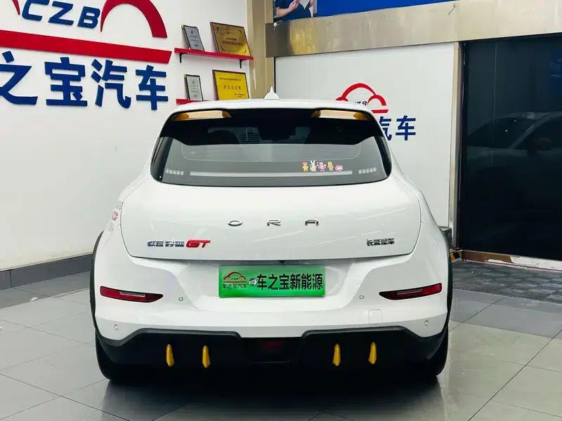 ORA Good Cat GT 2024 Magnolia Edition 401km Premium Model 135kW — миниатюра 6