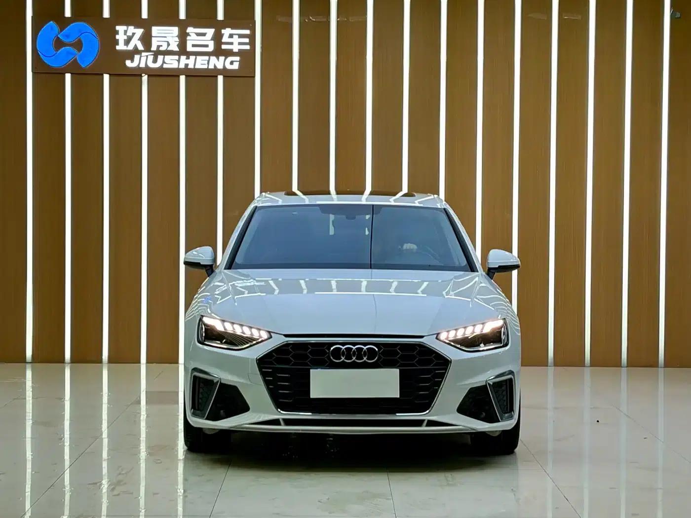 Audi A4L 2022 40 TFSI Fashion Dynamic Edition — миниатюра 2