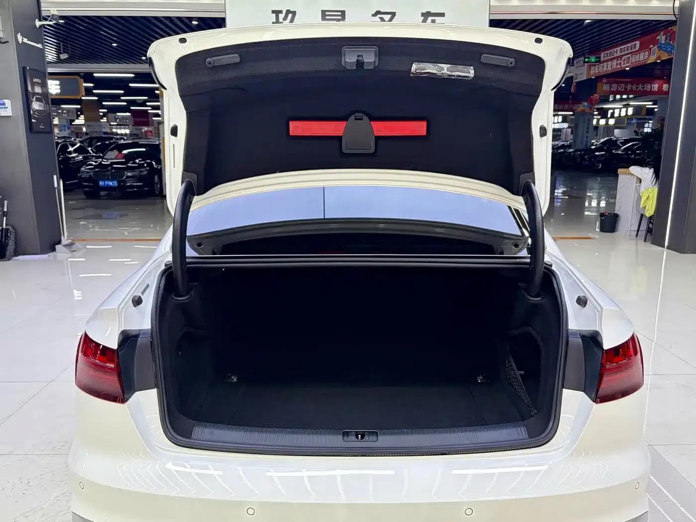 Audi A4L 2022 40 TFSI Fashion Dynamic Edition — миниатюра 14