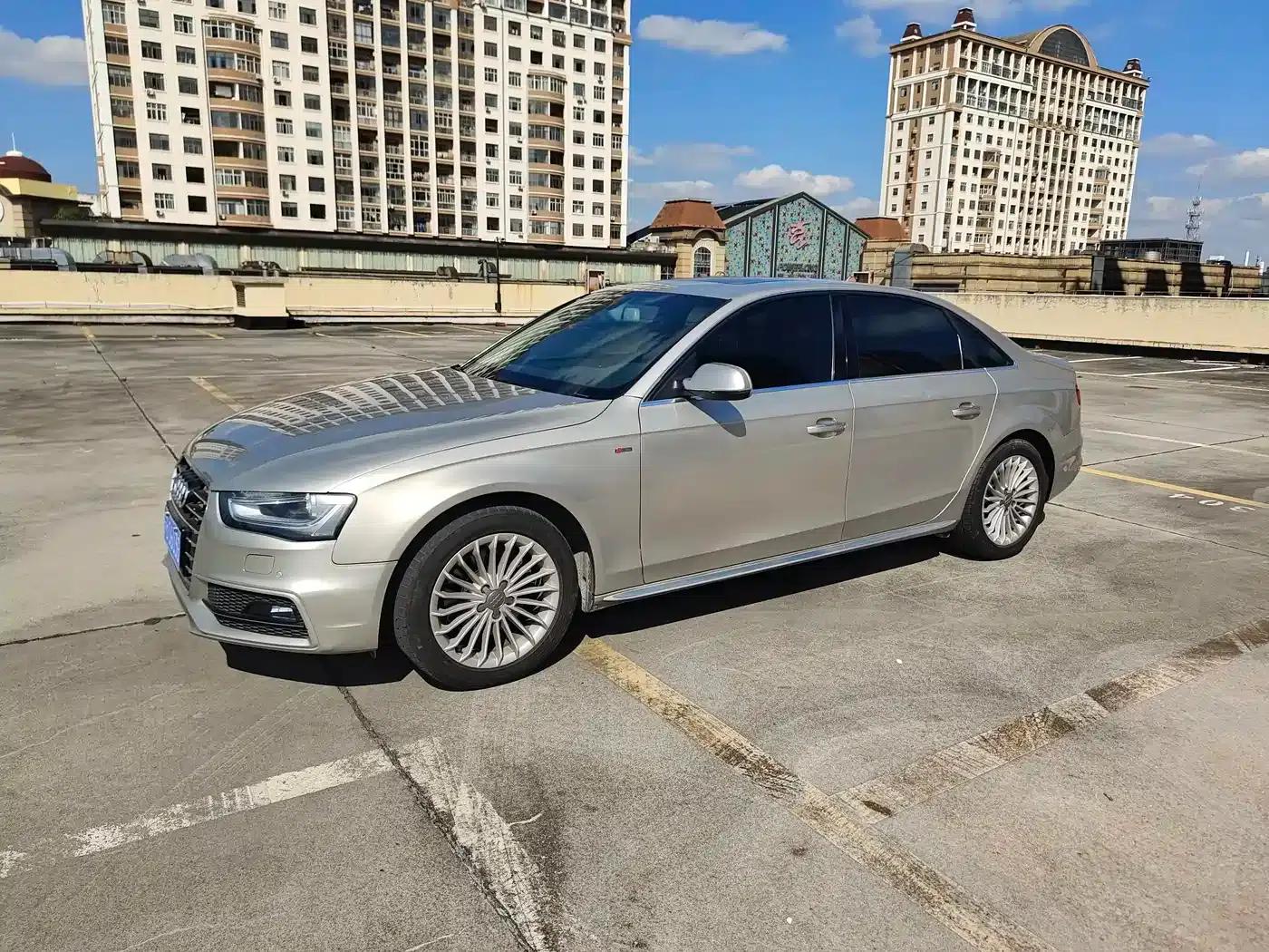 Audi A4L 2016 35 TFSI Classic Edition S line Comfort — миниатюра 2
