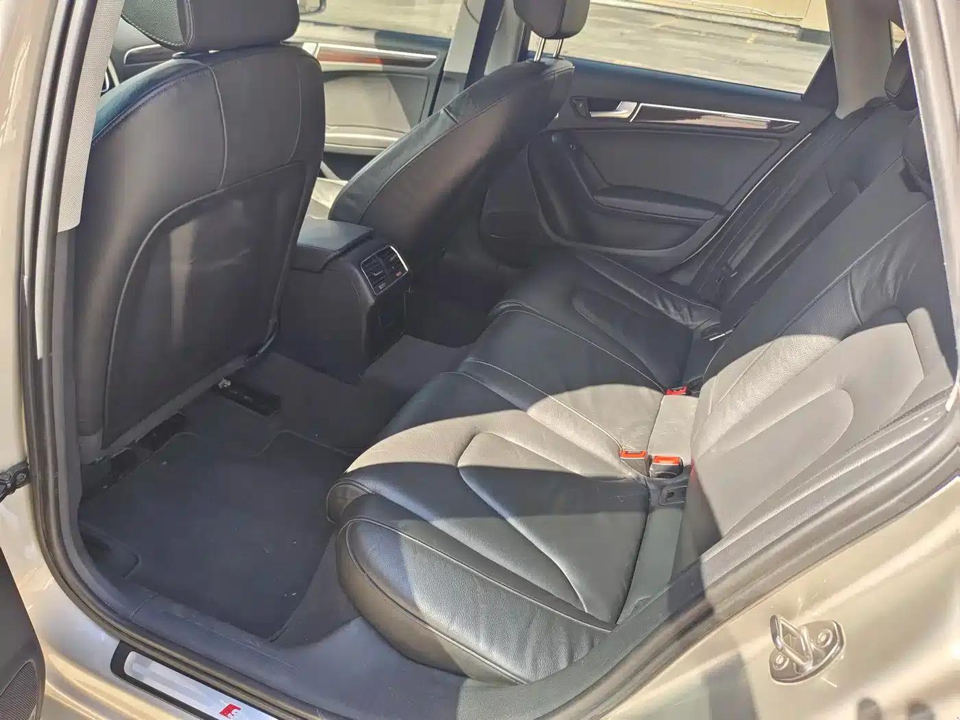 Audi A4L 2016 35 TFSI Classic Edition S line Comfort — миниатюра 9