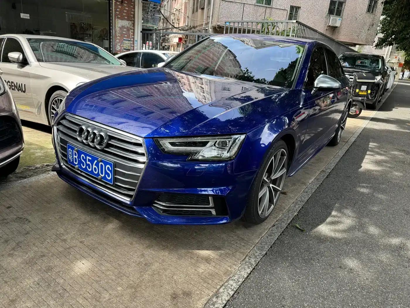 Audi A4L 2018 30th Anniversary Edition 40 TFSI Fashion Model — миниатюра 1