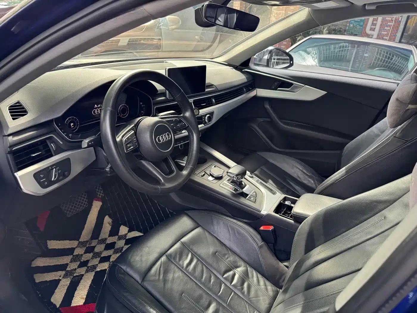 Audi A4L 2018 30th Anniversary Edition 40 TFSI Fashion Model — миниатюра 6