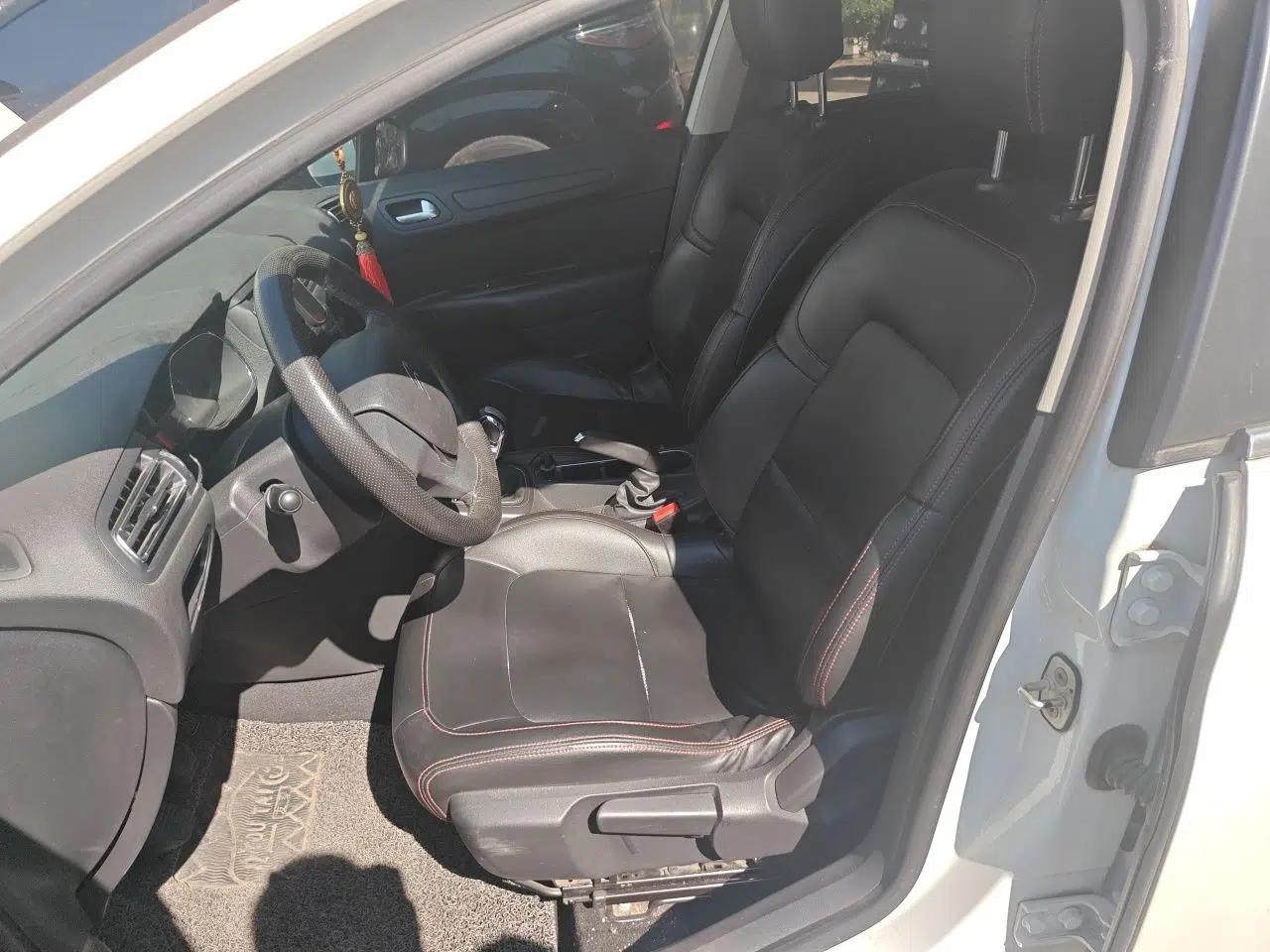 Citroen C4 Sega 2018 1.6L Manual Comfort Model — миниатюра 15