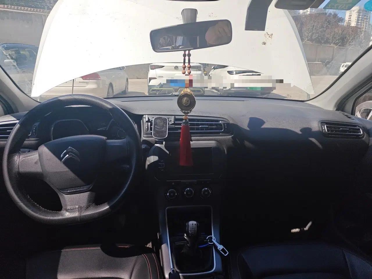 Citroen C4 Sega 2018 1.6L Manual Comfort Model — миниатюра 9