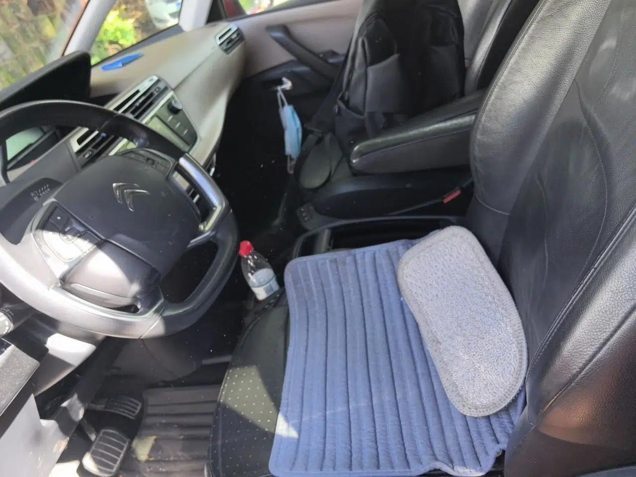 Citroen C4 Picasso 2015 1.6T Luxury 5-Seat Model — миниатюра 15