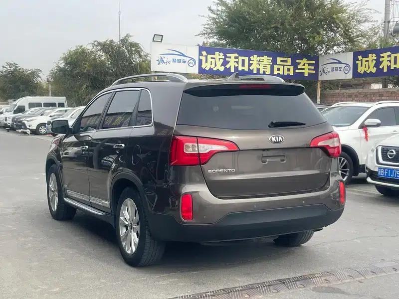 2013 Sorento 2.4L 7-seater Petrol Premium Edition — миниатюра 4