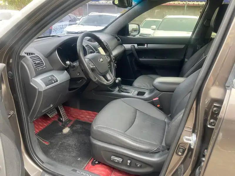 2013 Sorento 2.4L 7-seater Petrol Premium Edition — миниатюра 8