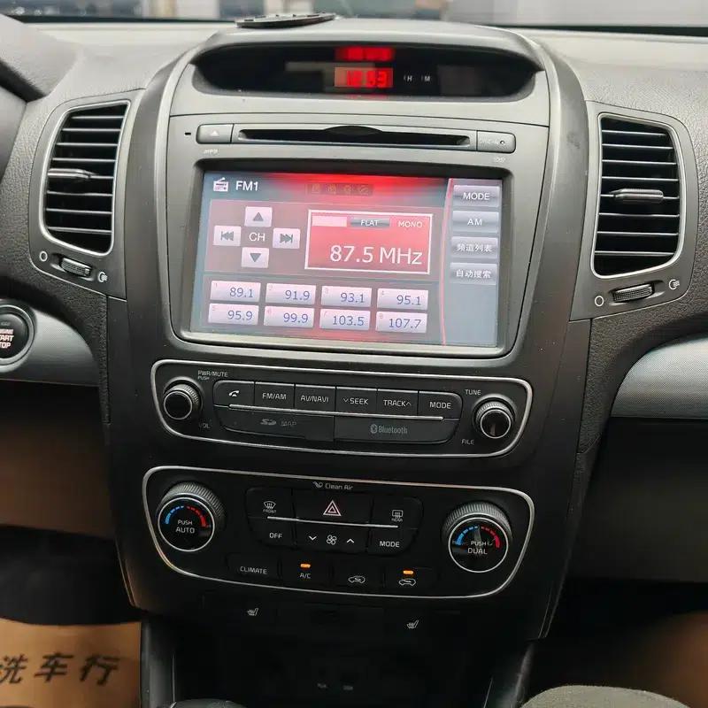 2013 Sorento 2.4L 7-seater Petrol Luxury Edition — миниатюра 14