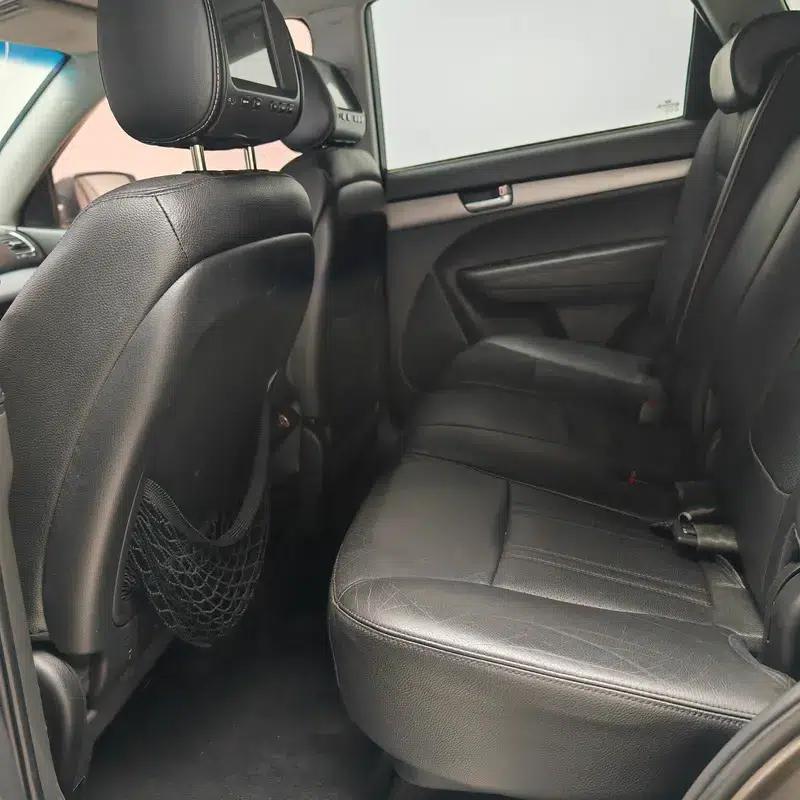 2013 Sorento 2.4L 7-seater Petrol Luxury Edition — миниатюра 18