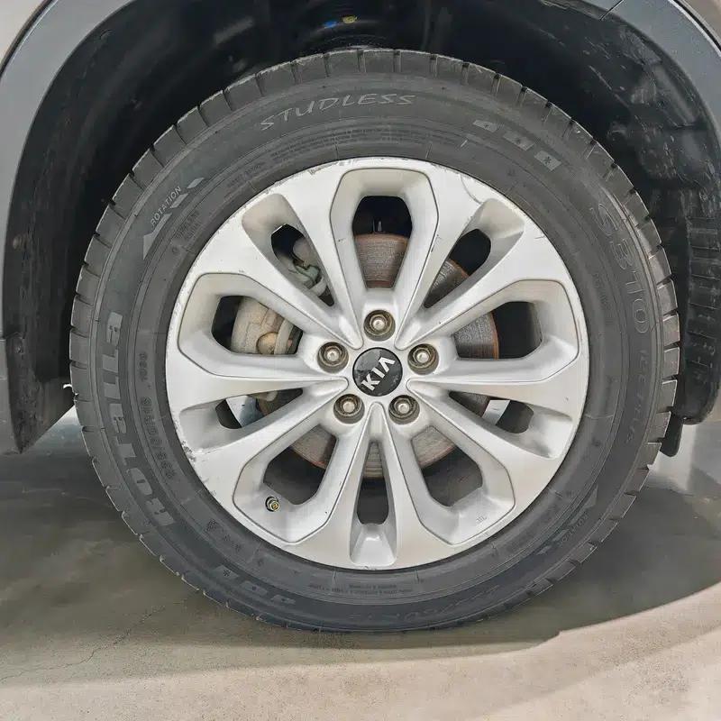 2013 Sorento 2.4L 7-seater Petrol Luxury Edition — миниатюра 7