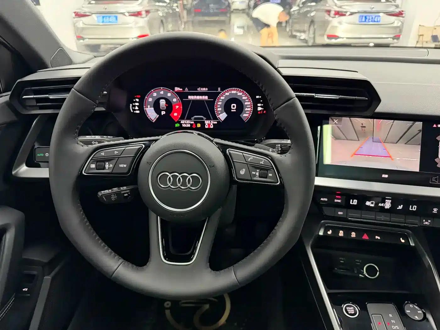 Audi A3 2023 Sportback 35 TFSI Fashion Sport — миниатюра 13