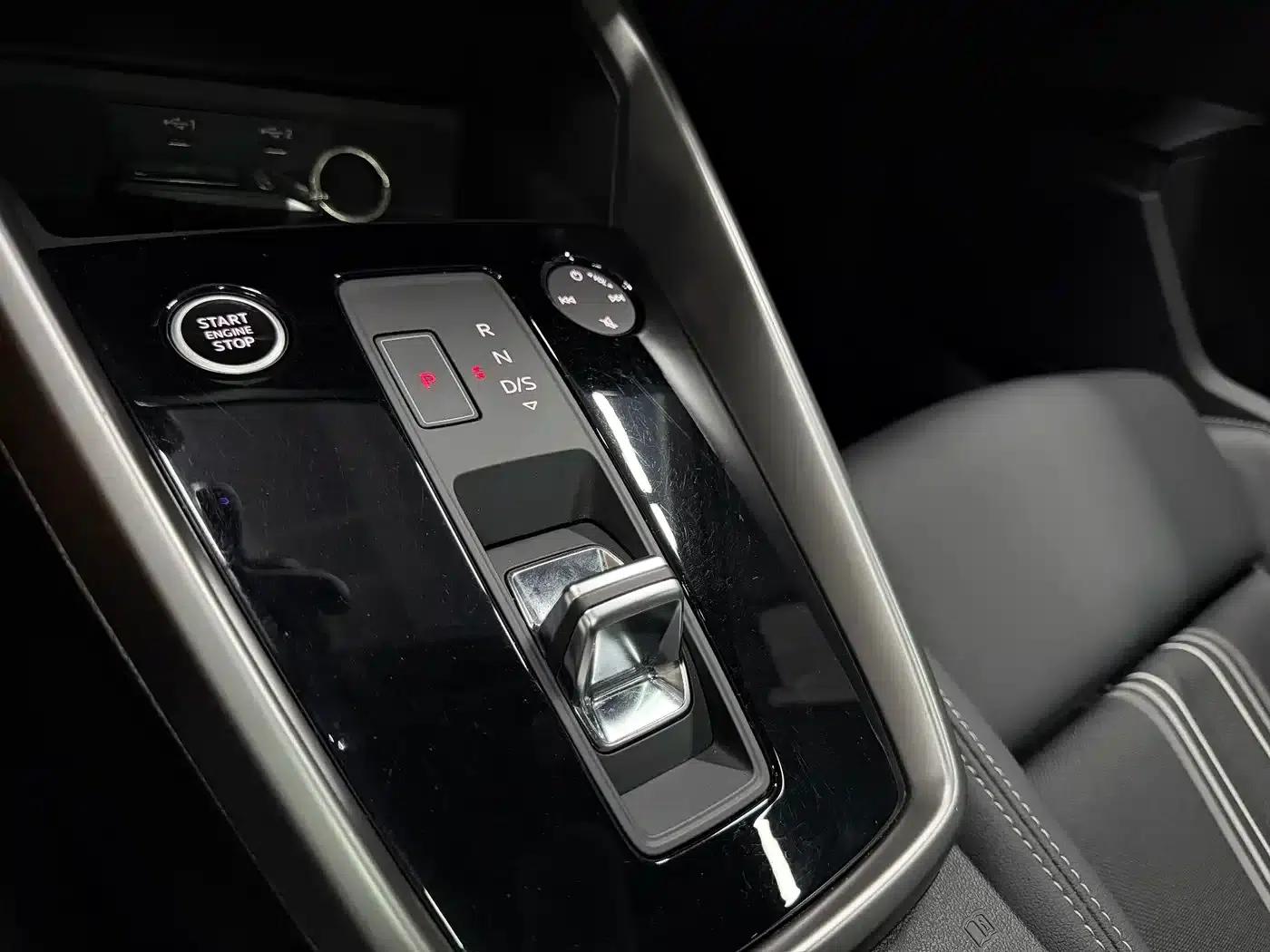 Audi A3 2023 Sportback 35 TFSI Fashion Sport — миниатюра 17