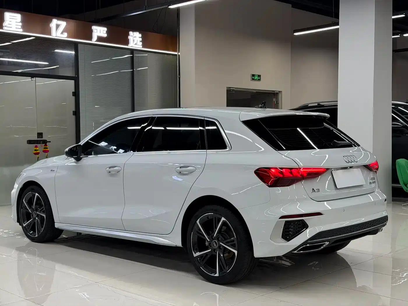 Audi A3 2023 Sportback 35 TFSI Fashion Sport — миниатюра 19