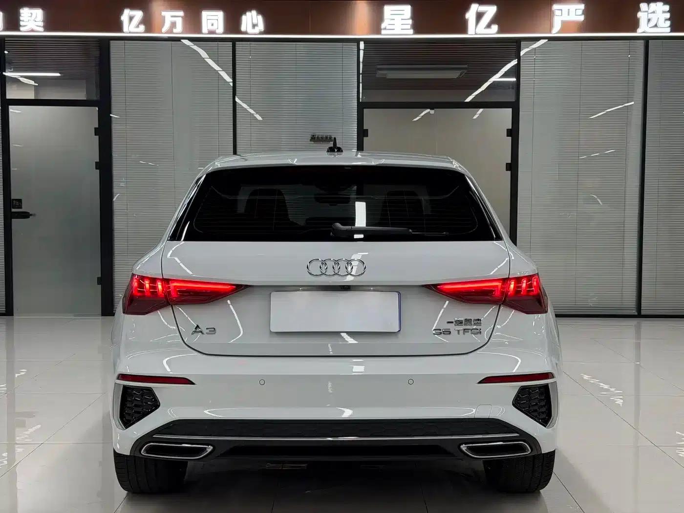 Audi A3 2023 Sportback 35 TFSI Fashion Sport — миниатюра 20