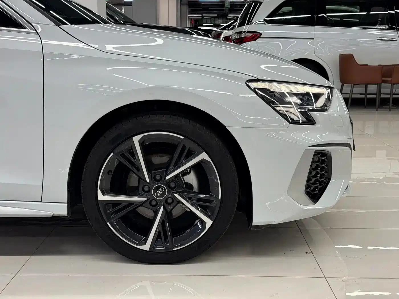 Audi A3 2023 Sportback 35 TFSI Fashion Sport — миниатюра 9