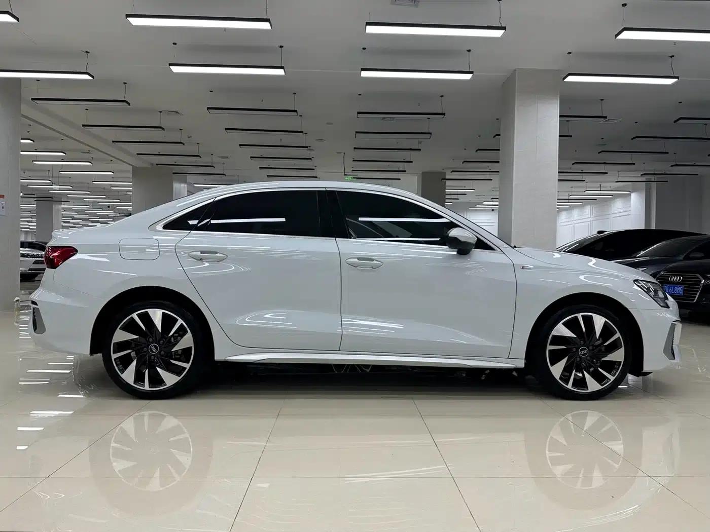 2023 Audi A3 A3L Limousine 35 TFSI Fashion Sport — миниатюра 5