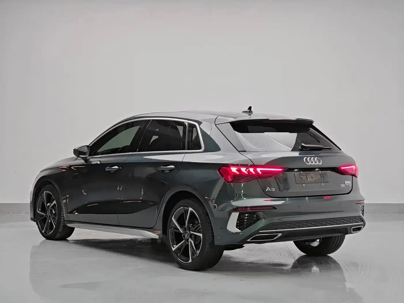 Audi A3 2022 Sportback 35 TFSI Fashion Sport — миниатюра 4