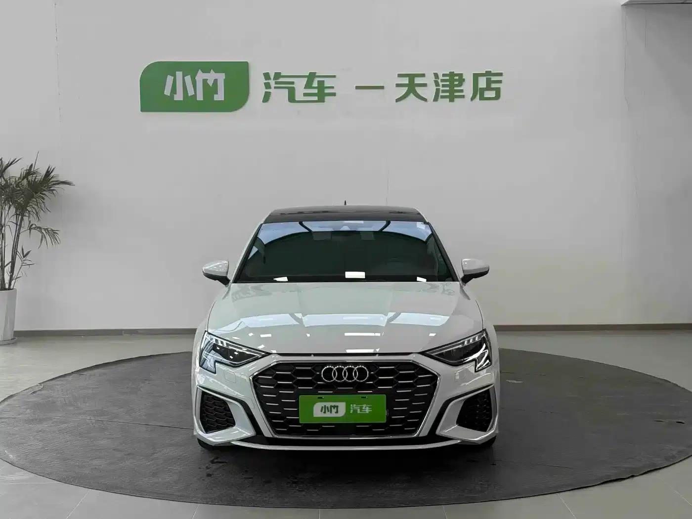 Audi A3 2023 Facelift Sportback 35 TFSI Fashion Sporty Model — миниатюра 2