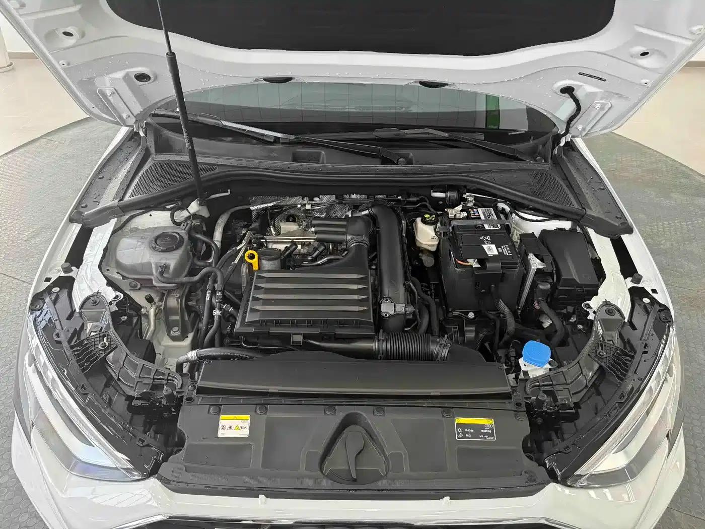 Audi A3 2023 Facelift Sportback 35 TFSI Fashion Sporty Model — миниатюра 11