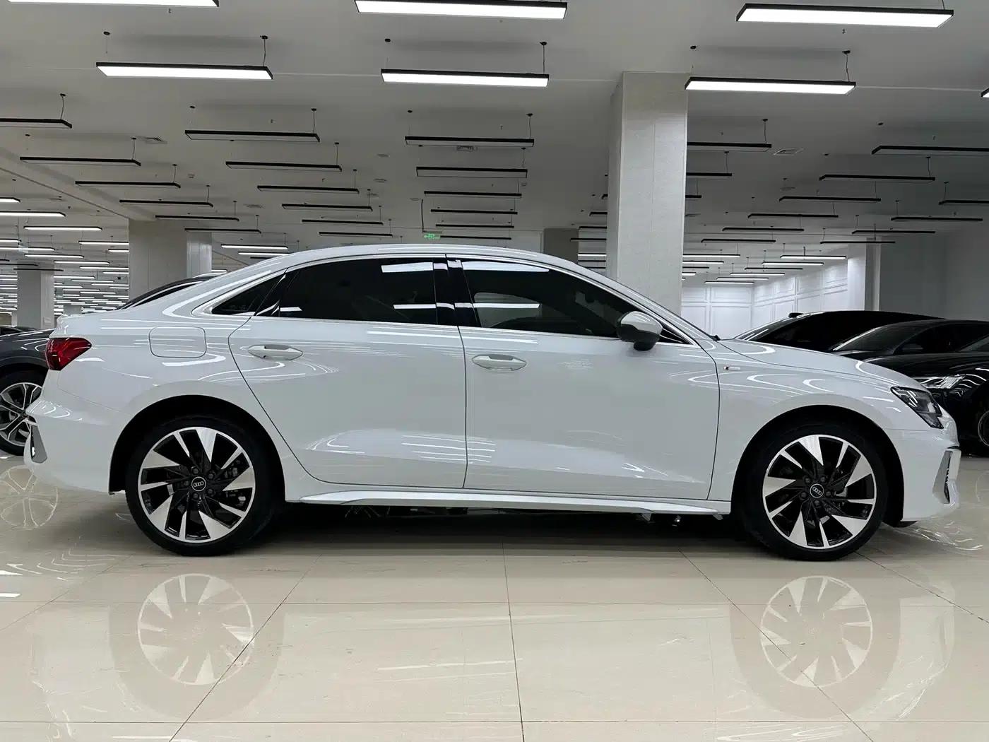 2022 Audi A3 A3L Limousine 35 TFSI Fashion Sport — миниатюра 5