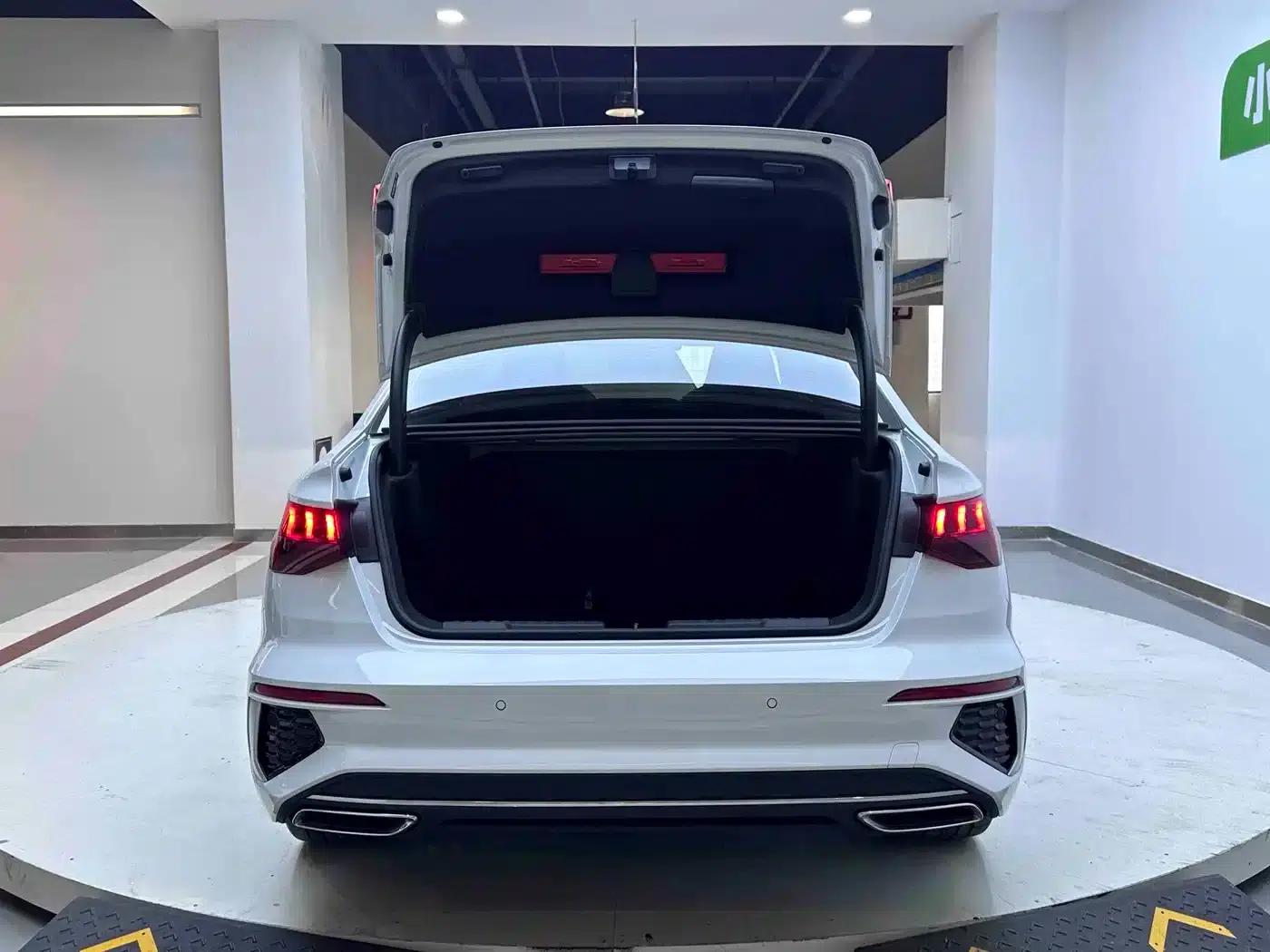 Audi A3 2023 Facelift A3L Limousine 35 TFSI Sporty Edition — миниатюра 20