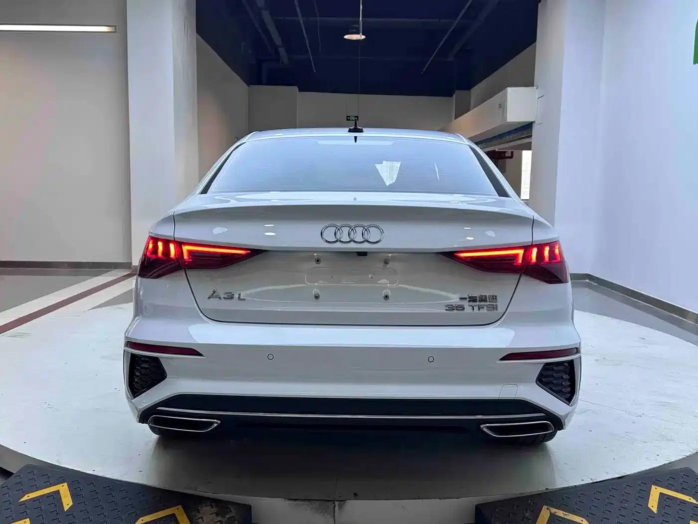 Audi A3 2023 Facelift A3L Limousine 35 TFSI Sporty Edition — миниатюра 5