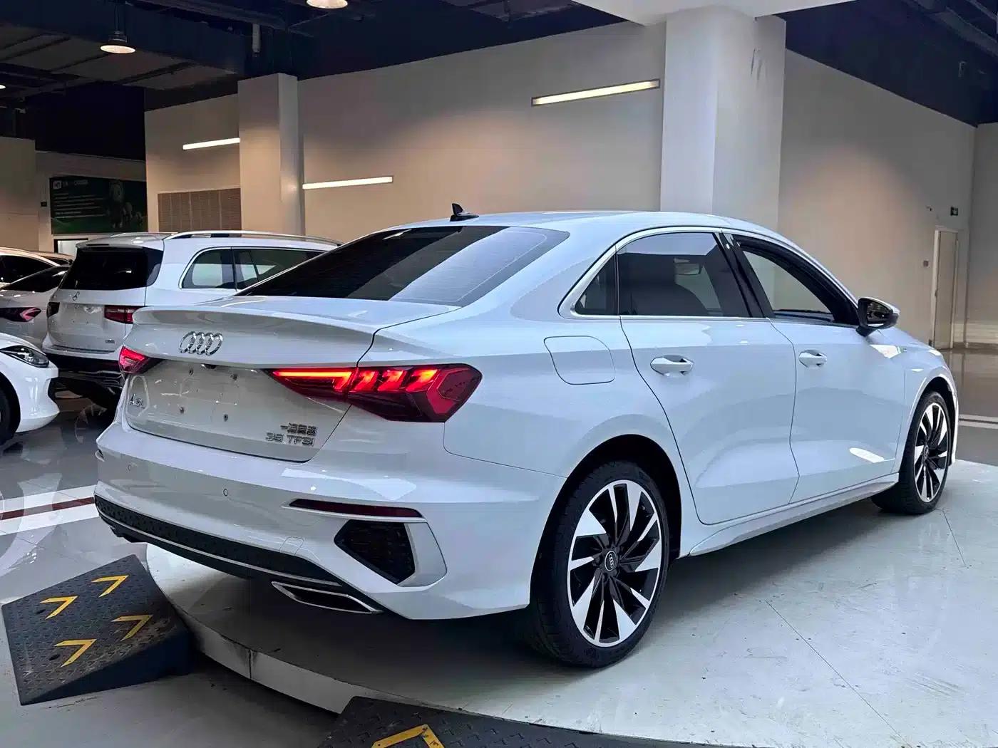 Audi A3 2023 Facelift A3L Limousine 35 TFSI Sporty Edition — миниатюра 6
