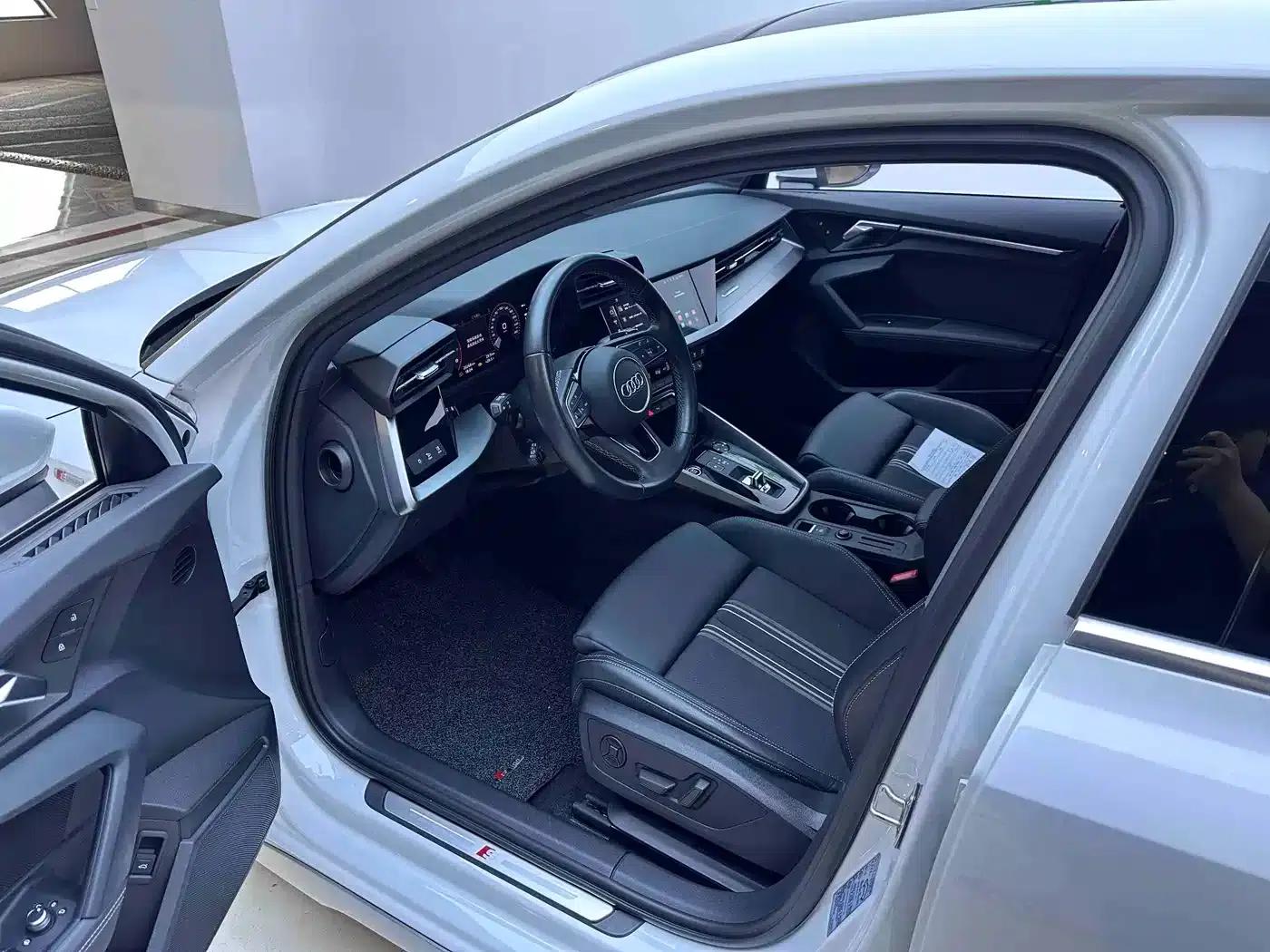 Audi A3 2023 Facelift A3L Limousine 35 TFSI Sporty Edition — миниатюра 9