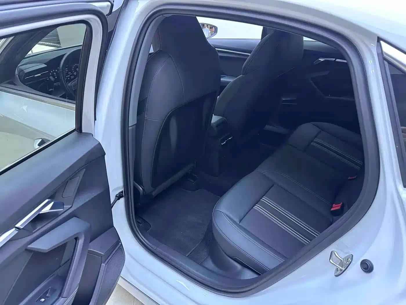 Audi A3 2023 Facelift A3L Limousine 35 TFSI Sporty Edition — миниатюра 10