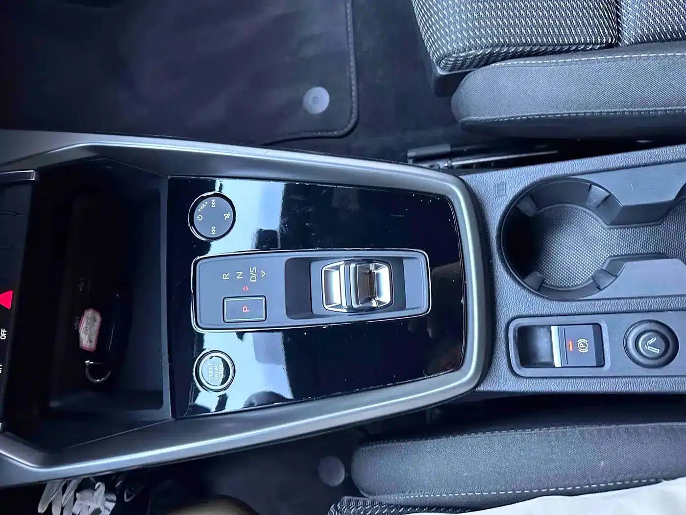 Audi A3 2023 Facelift A3L Limousine 35 TFSI Progressive Sport — миниатюра 16
