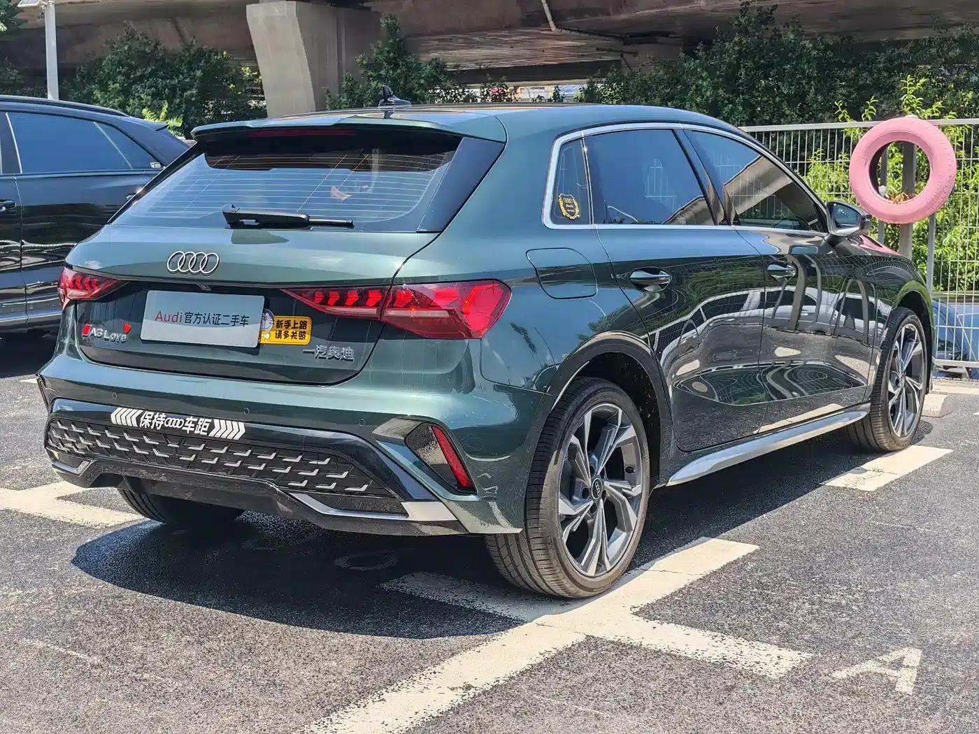 Audi A3 2025 Sportback 35TFSI Flying Spur Luxury Edition — миниатюра 4