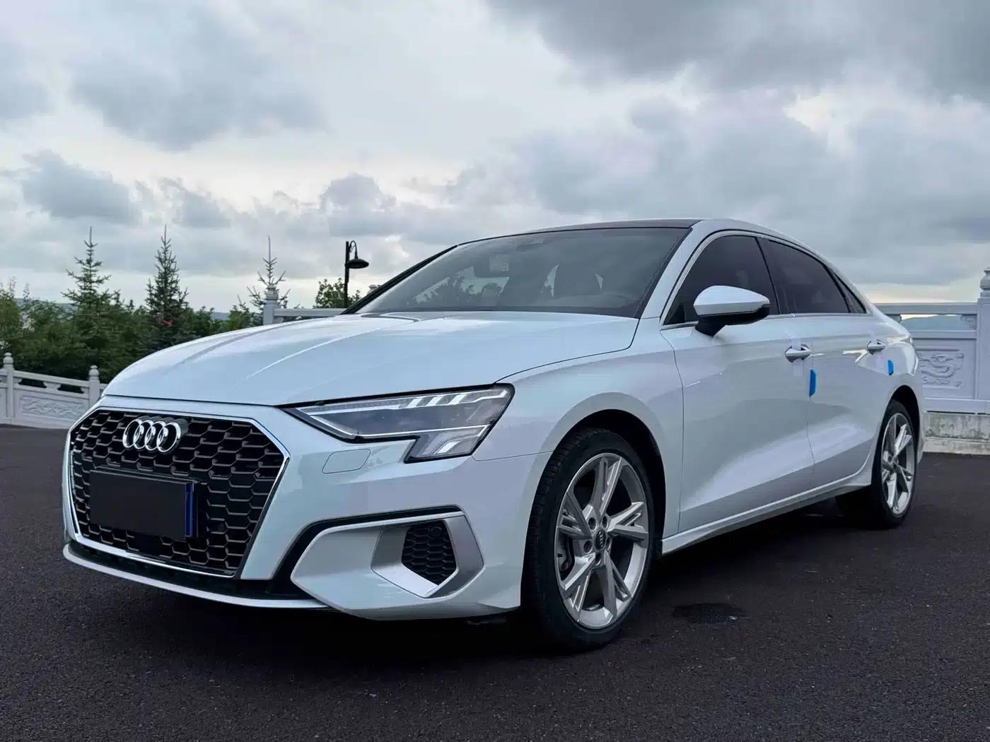 2022 Audi A3 A3L Limousine 35 TFSI Fashionable Elegant Model — миниатюра 1
