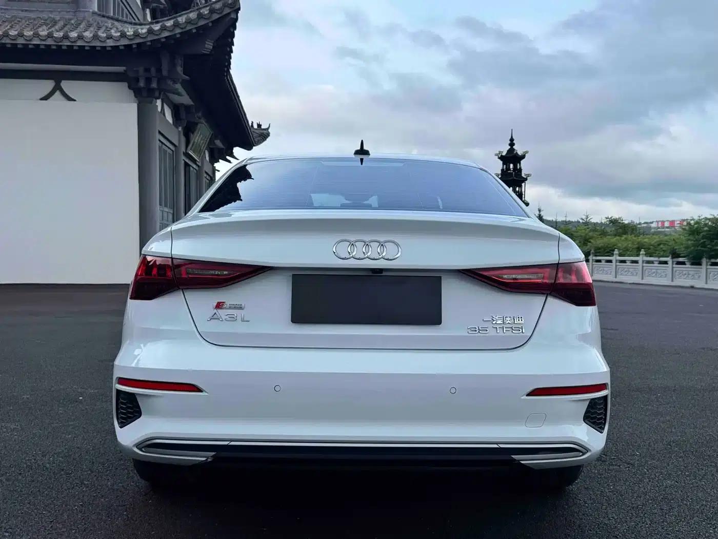 2022 Audi A3 A3L Limousine 35 TFSI Fashionable Elegant Model — миниатюра 5