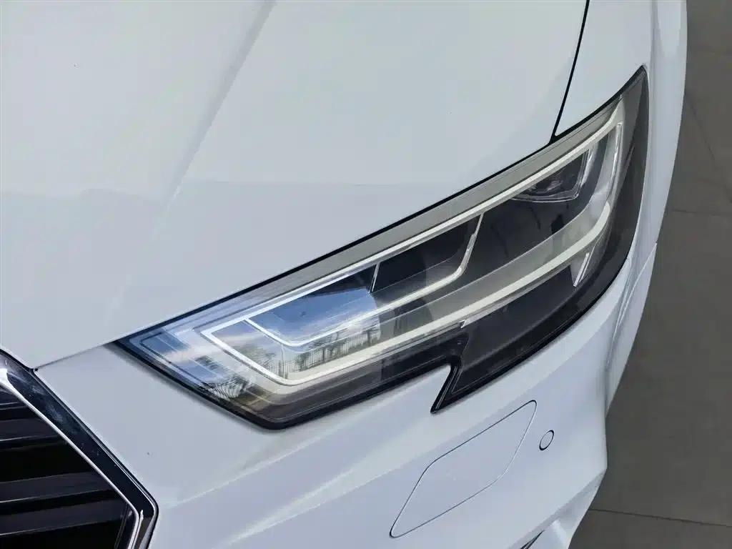 Audi A3 2018 30th Anniversary Edition Limousine 35 TFSI Progressive — миниатюра 7