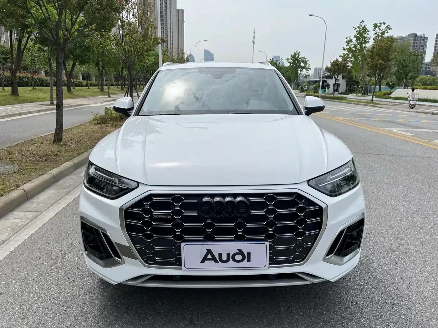 Audi Q5L 2022 45T Luxury Dynamic — миниатюра 2