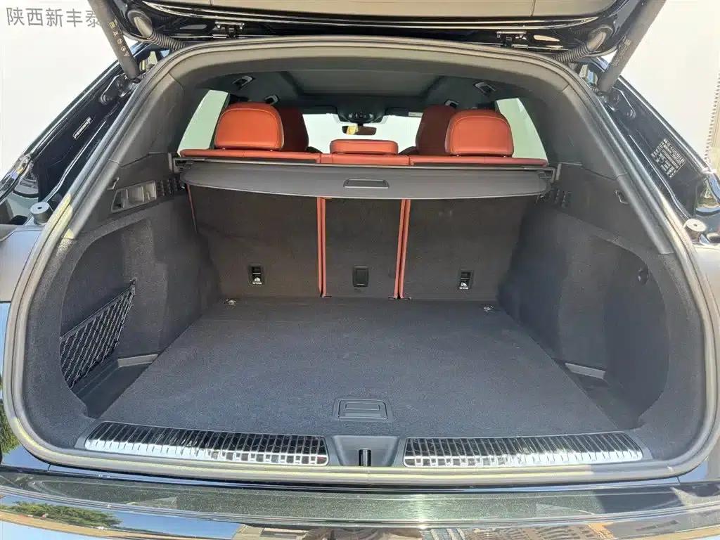 Audi Q5L 2026 2.0T Hybrid Luxury — миниатюра 11