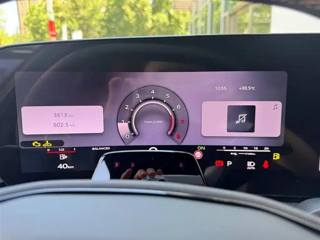 Audi Q5L 2026 2.0T Hybrid Luxury — миниатюра 12