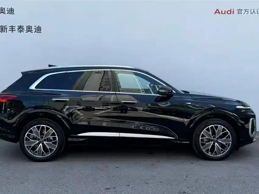 Audi Q5L 2026 2.0T Hybrid Luxury — миниатюра 3