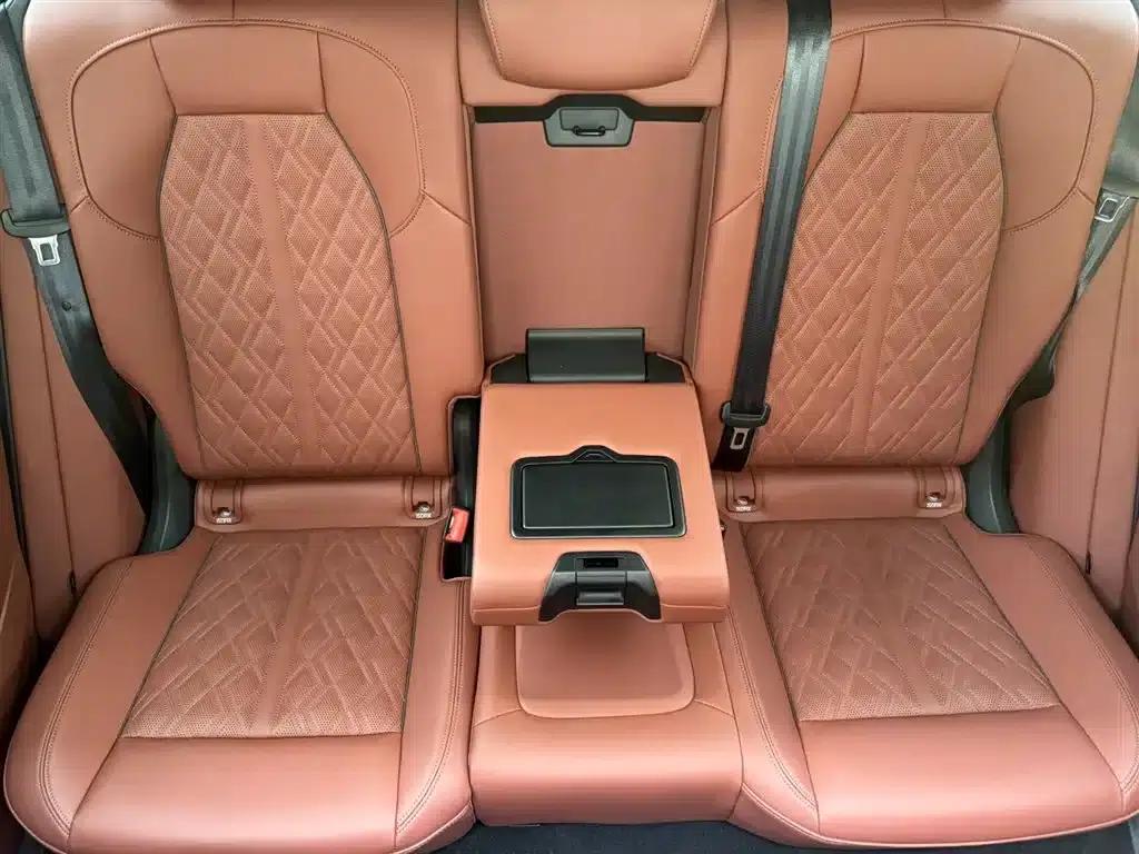 Audi Q5L 2026 2.0T Hybrid Luxury — миниатюра 7